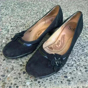Sofft Kitten Suede Heels Women 8 Black Leather Lining Flower Detail Round Toe